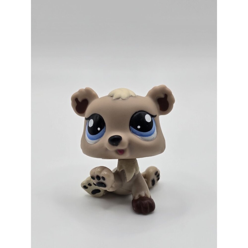 Littlest Pet Shop Authentic #1555 Tan Brown Cream Sitting Paw Up Bear Blue Eyes